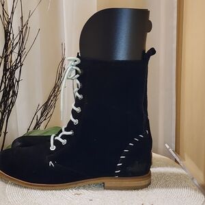 NWT.Coolway suede boots black size 10.5